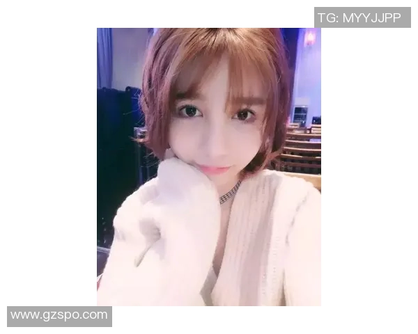 张沫凡最新真人照片曝光引发热议粉丝狂欢分享她的生活点滴与时尚风格