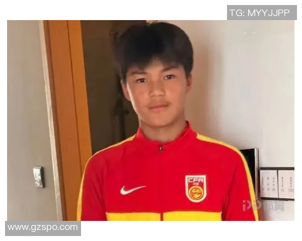 15岁中国足球小将刘凯源加盟西甲球队违约金高达1315万元引发广泛关注